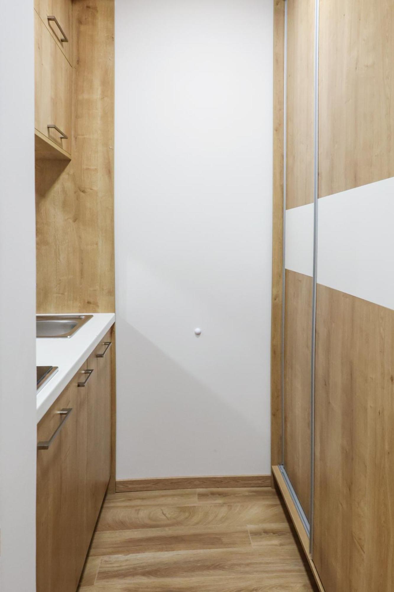 Grand Park Rooms & Apartments Cacak Ngoại thất bức ảnh