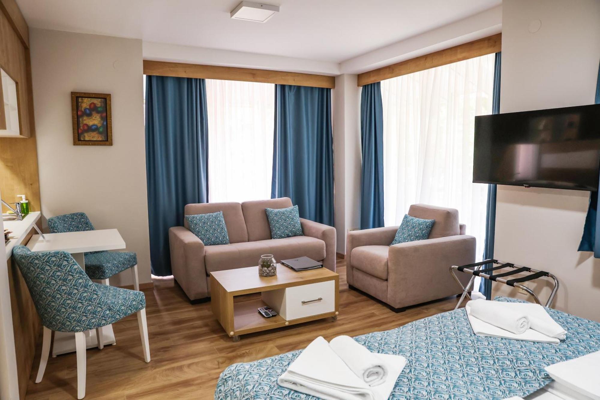 Grand Park Rooms & Apartments Cacak Ngoại thất bức ảnh