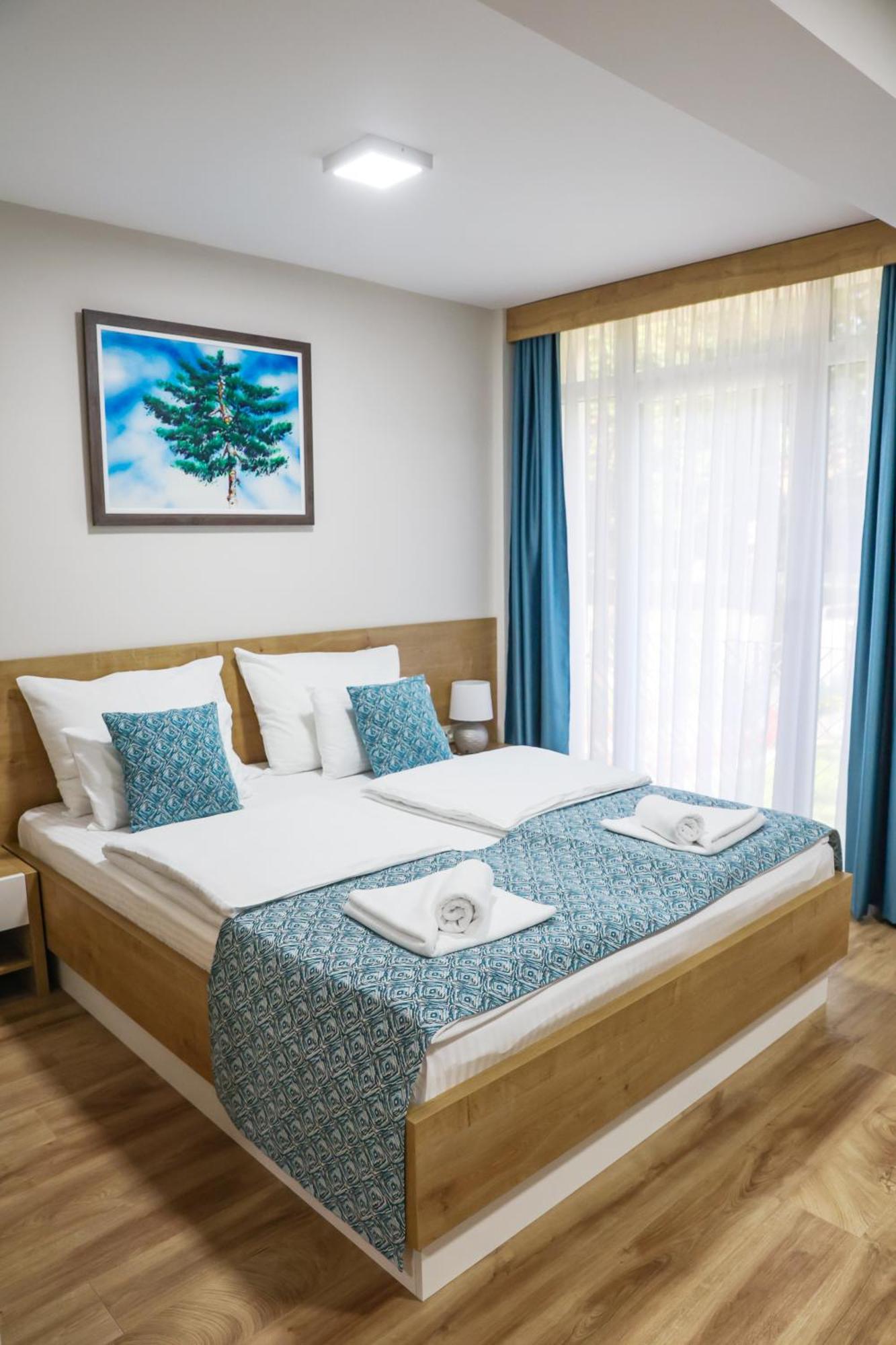 Grand Park Rooms & Apartments Cacak Ngoại thất bức ảnh