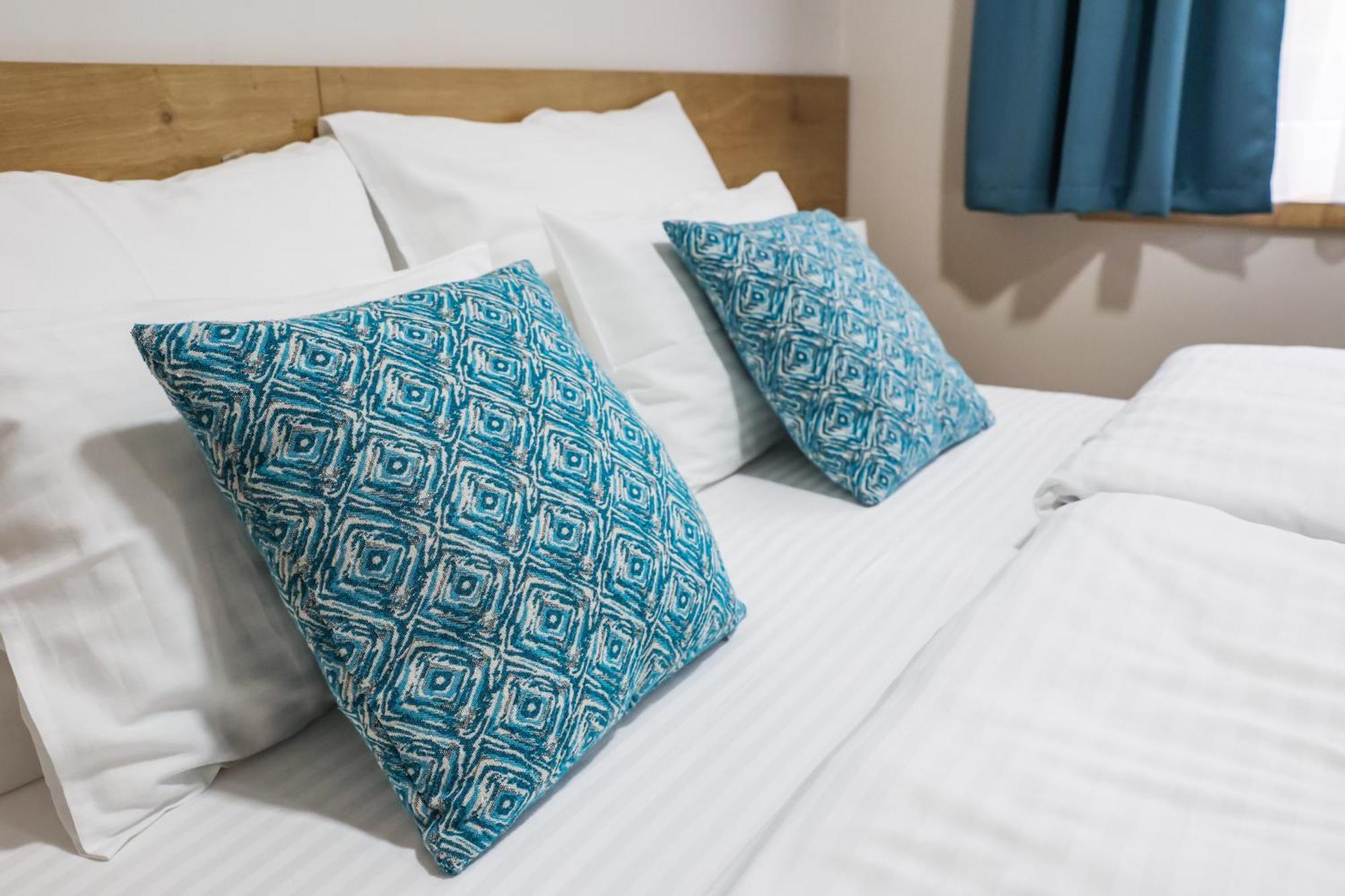 Grand Park Rooms & Apartments Cacak Ngoại thất bức ảnh